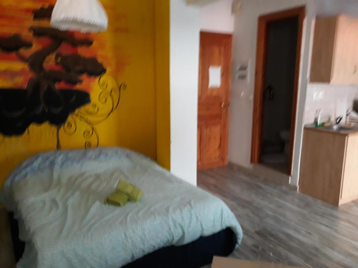 The Studio With The Bohemian Ambiance Tessalónica Exterior foto